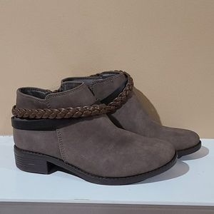 Kids Nine West boots